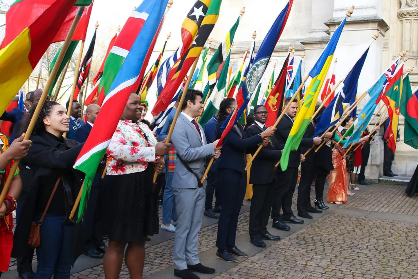 More than 1,500 guests of honour including senior politicians, High Commissioners, Ambassadors, dignitaries from across the UK and Commonwealth, faith leaders, and over 600 schoolchildren and young people, were in attendance.