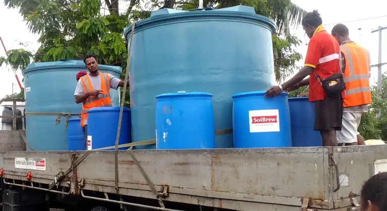 Solbrew, Tongs, Solomon Tobacco and Silent World have been delivering clean water from Solbrew filtration tanks to communities in need.