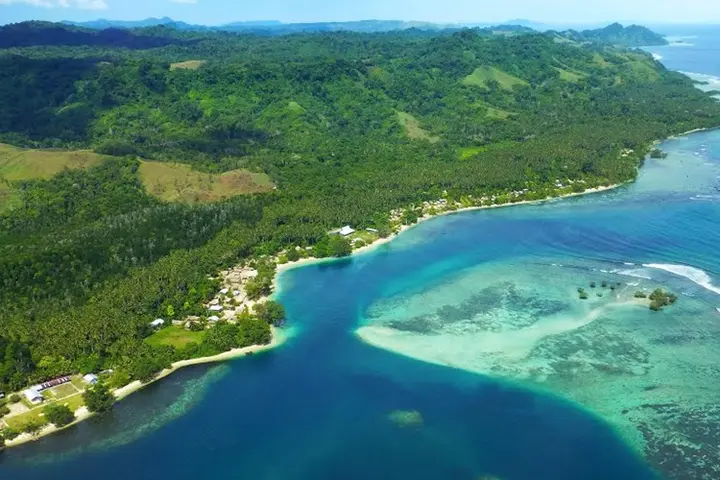 The picturesque Florida Islands in the Central Province.