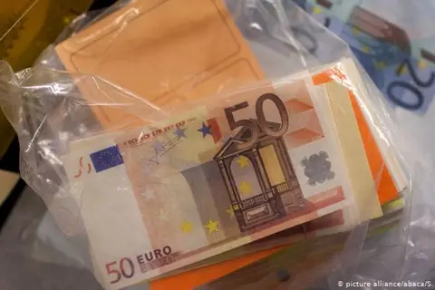 Public Warned of Foreign Counterfeit Notes