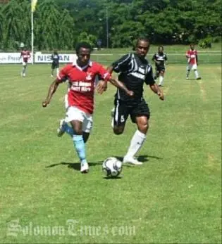Veteran player Batram Suri controlling the game up front against a very determined Makira Ulawa side.
