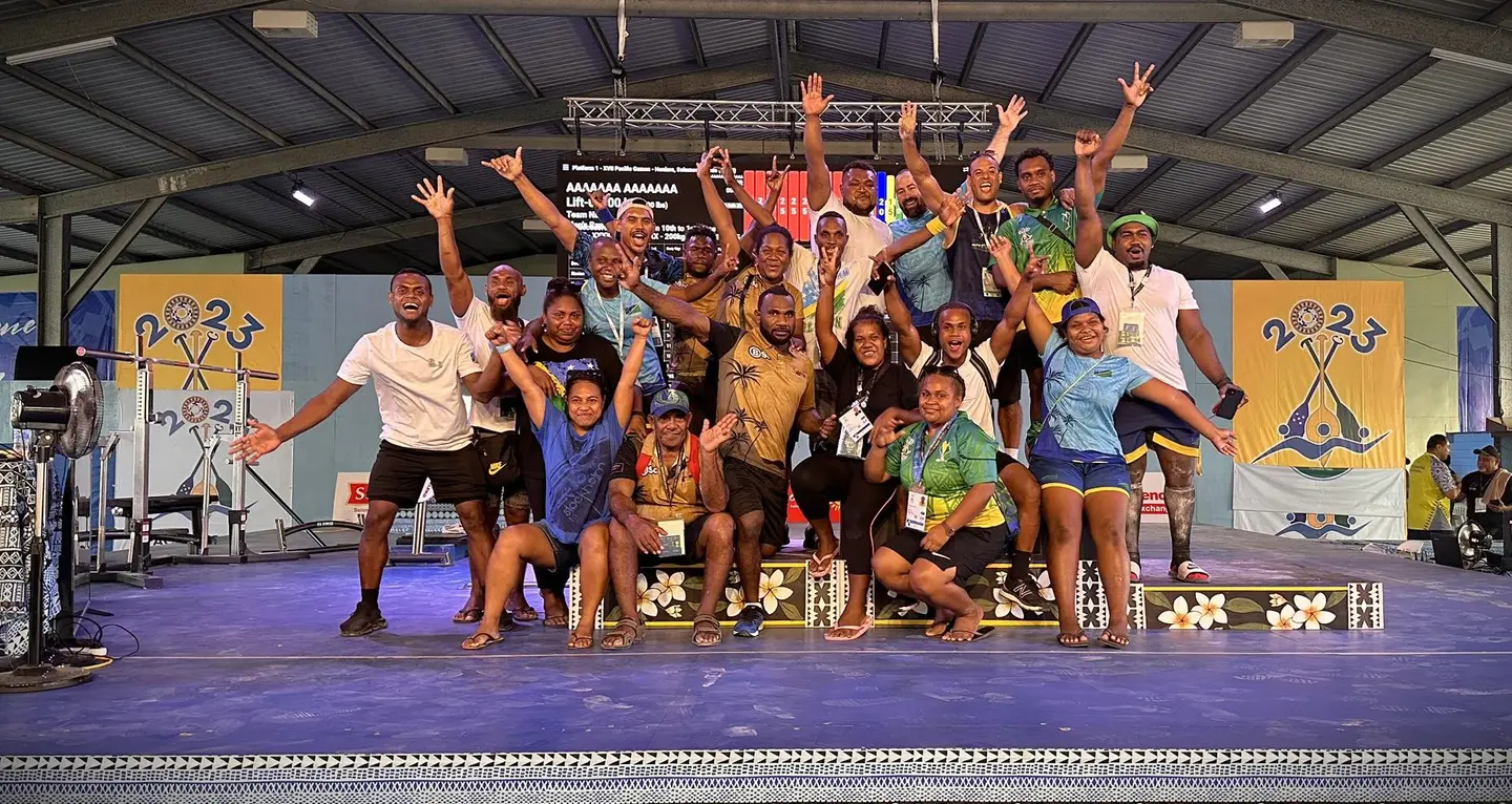 This historic achievement extends beyond the competition floor and signals a paradigm shift in the perception of powerlifting, breaking gender stereotypes and promoting inclusivity within the sports arena.