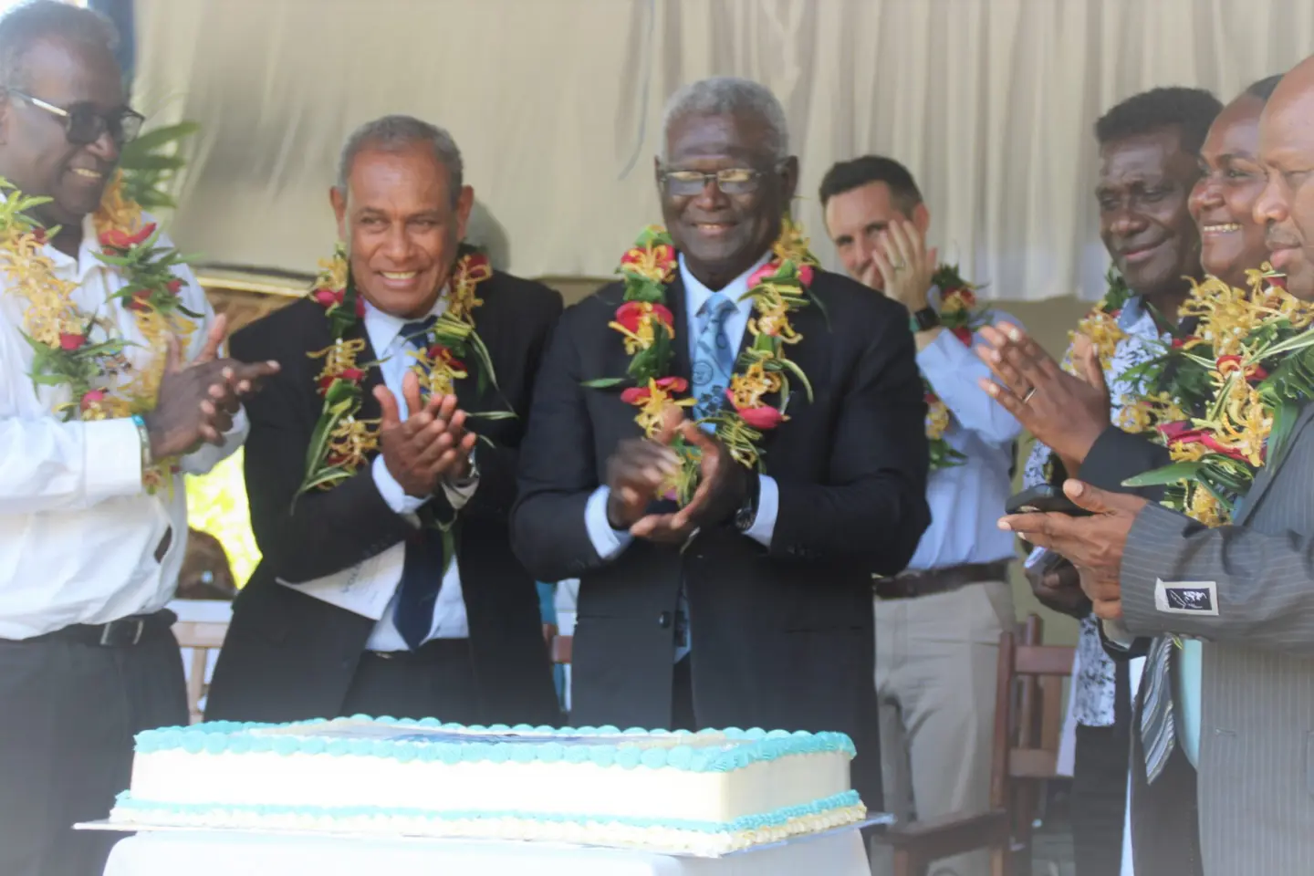The Prime Minister highlighted that it is through the spirit of resilience that SINU continues to operate and giving hope for the future of our people and the country.