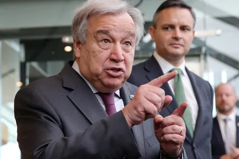 UN Secretary-General António Guterres with Climate Change Minister James Shaw ...“It is absolutely crucial to have the leadership of the youth."