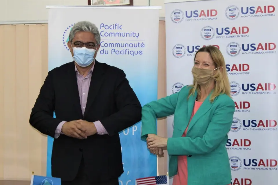 Acting CDA, Miriam Elise Tokumasu de Silva and SPC's Director General Dr. Paula Vivili at the Launch of USAID's PROJECT Governance.