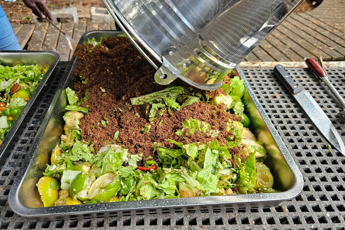 The program’s first batch of compost is set to be distributed to farmers, who will use it to enhance their vegetable gardens, fostering organic farming methods that benefit the environment, enrich the soil, and improve health.