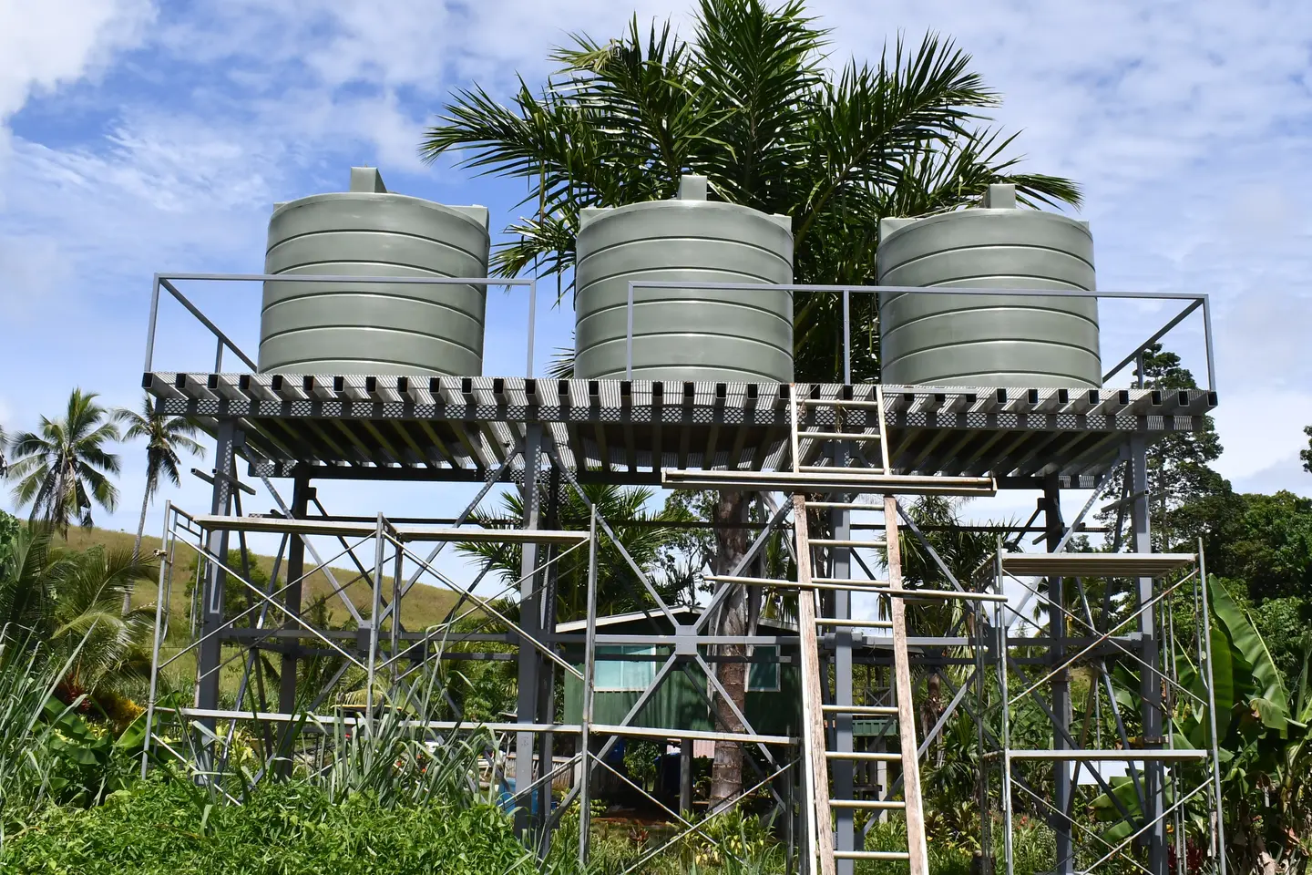 The three water tanks that is currently supplying fresh water to the Verabariki Community.