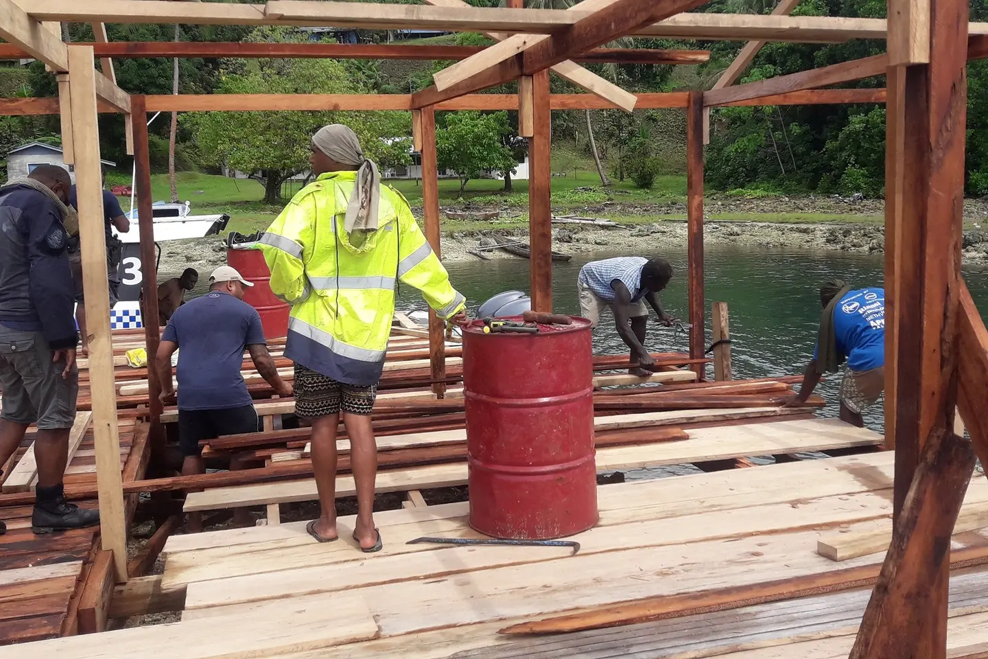 PRT officers and members of the local community construct the Kulitanai jetty.