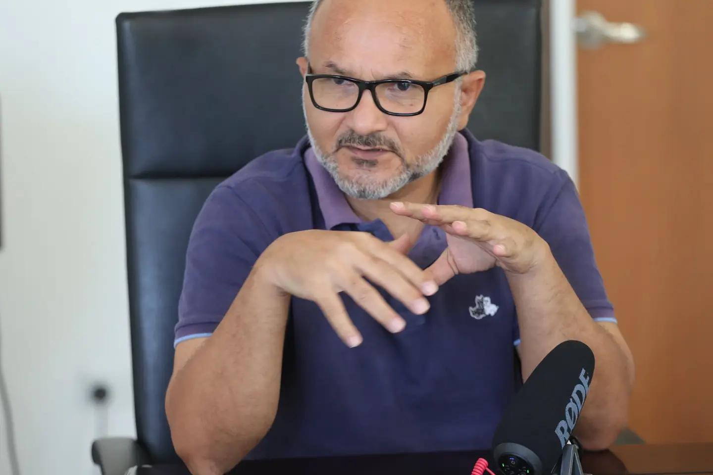 The Opposition Leader is encouraging Solomon Islanders to come forward and express their views at the bills and legislation committee, which will look at the bill before it is presented to Parliament.