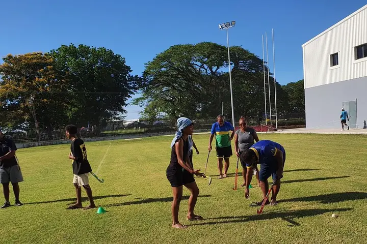 President of the Hockey Federation, Winki Yee, commended participants for the successful completion of the program, saying that such initiatives will have significant influence upon players and coaches, helping them to grow in the game of hockey.