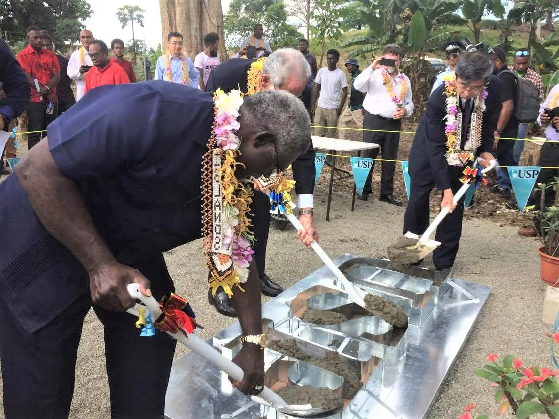 Prime Minister Manasseh Sogavare, flanked by Asian Development Bank President Mr Takehiko Nakao, and USP Pro Vice Chancellor Mr Winston Thompson during the ground breaking ceremony in 2017.