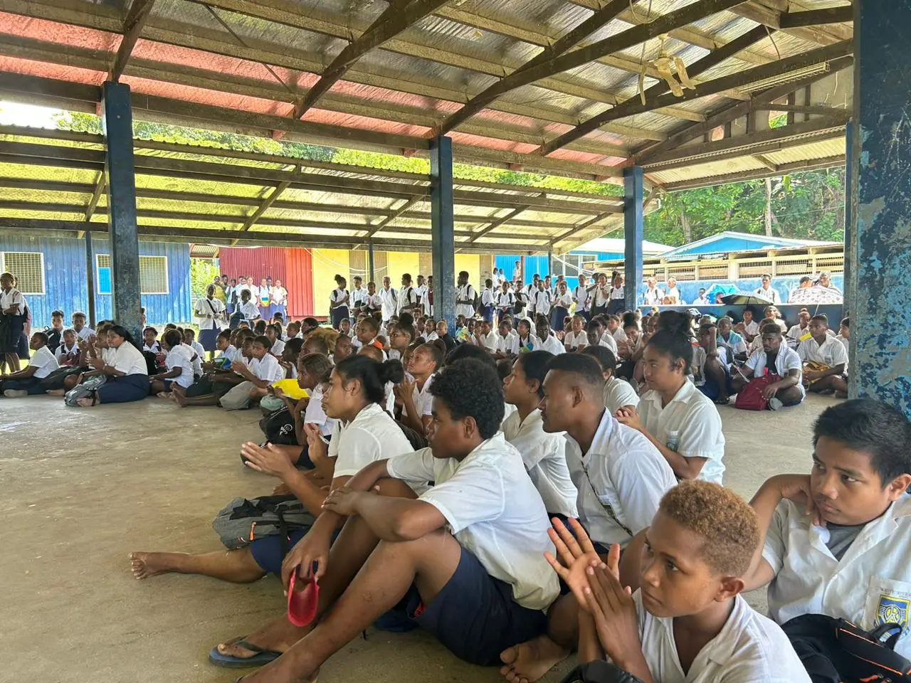 Building good relationship with schools and their Staff is a priority for the TID SINIS team as they look forward to engage schools through bookings, so that they can try out their talents at the High Performance Centre.