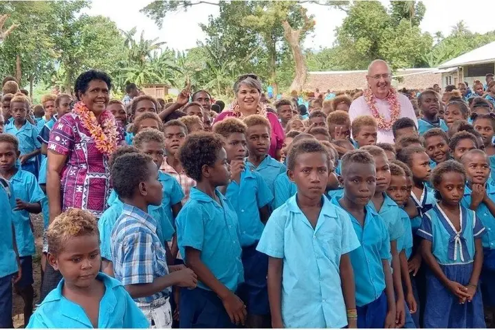 Both High Commissioners were privileged to visit one of the participating schools, St. Vincent de Paul Catholic Primary School in East Honiara to mark the commencement of the COESI Skul Blong Umi Lo Ples project.
