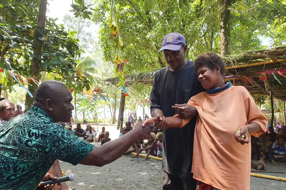 Seleso, a first time National MP, took on board with him, working class South Guadalcanal people in Honiara to be a part of his ‘think tank’ committee.