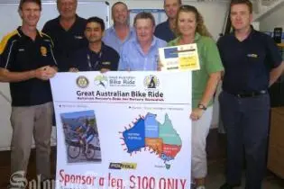 Ross pictured with Ian Stewart, PDL Toll Manager (right) and the PDL Toll team.