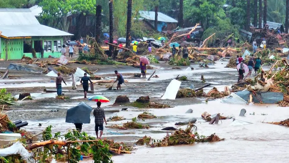 About 1,500 people are still being housed in the evacuation centres after April's deadly flash floods which killed at least 21 people and left thousands homeless.