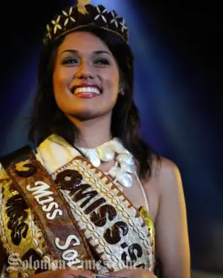 Miss South Pacific 2010, Miss Cook Islands, Joyana Meyer. Photo and copyright by Robert Weber.