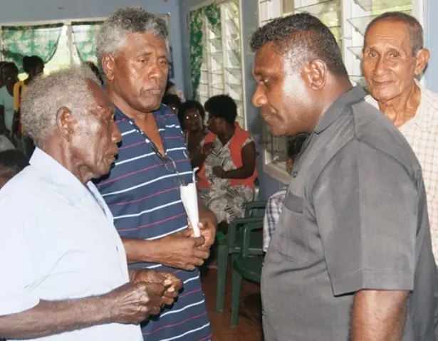 Following heated but successful discussions by the parties, leaders of all the parties as well as youth and women representatives signed an agreement with the Government to allow the project to continue.