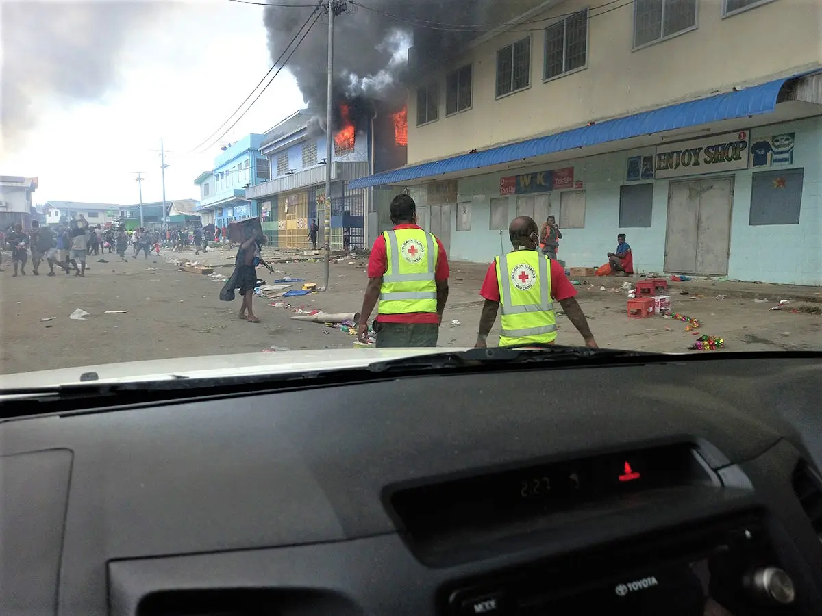 “When people saw the red cross flags, immediately, their reactions changed. They started to scream out “give way, give way, Red Cross coming through” and they started to make way for us, some even directed us to people who might need help – we wouldn’t have been able to reach those in need if we didn’t have the support and trust of the public.”