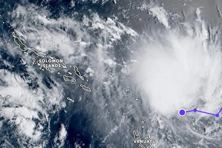 METS advise people in those areas that sea will be very rough with moderate to heavy swells. There is also potential for coastal floodings particularly for Southern parts of Temotu.