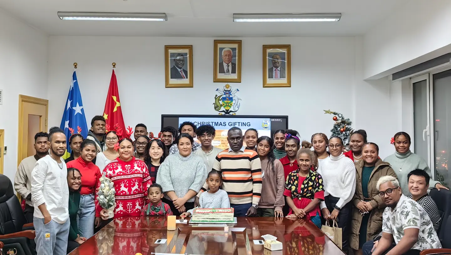The Christmas program hosted by the Solomon Islands Ambassador entailed prayers, singing of traditional Christmas songs and gift exchanges.